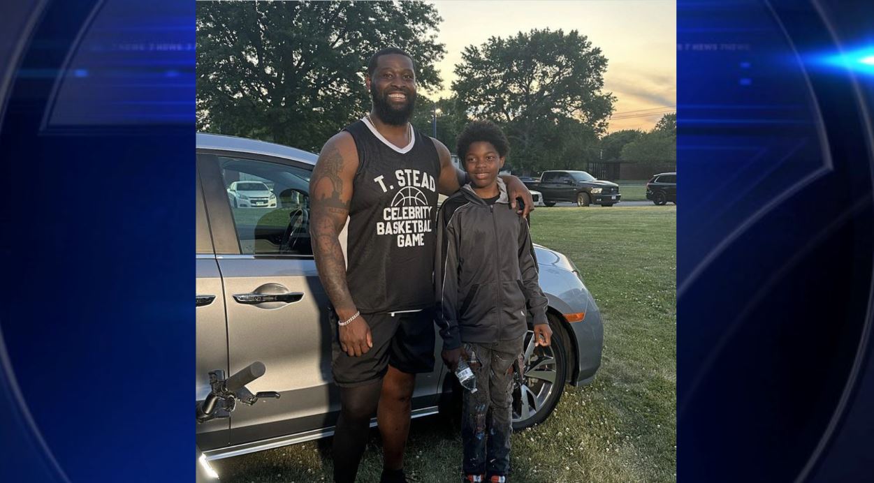 Dolphins’ Terron Armstead surprises pupil who walked in excess of 6 miles to graduation with electric powered bike – WSVN 7News | Miami Information, Weather, Sporting activities | Fort Lauderdale