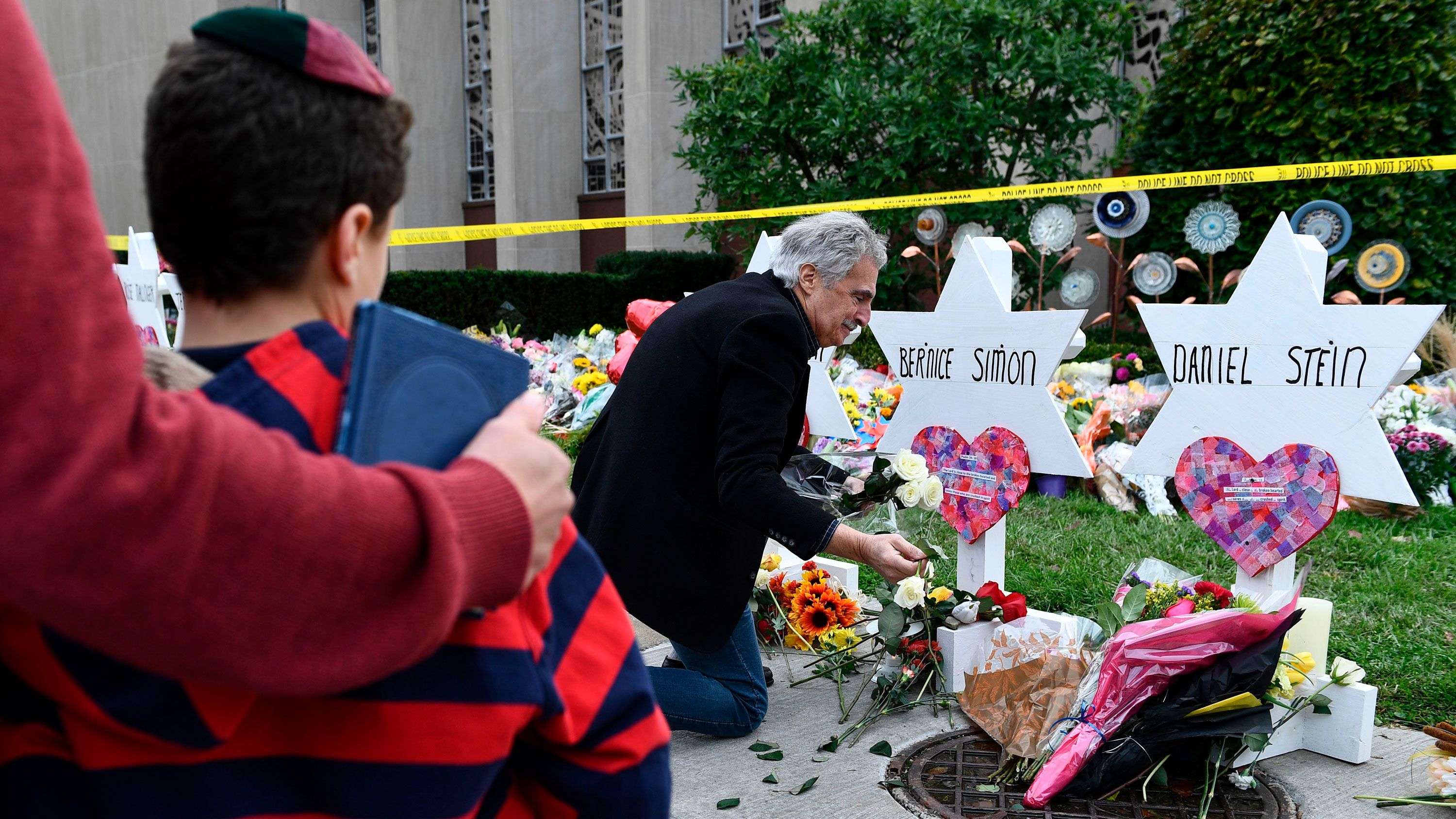 Gunman in Pittsburgh synagogue shooting found guilty of all 63 federal charges - WSVN 7News | Miami News, Weather, Sports - Vimarsana News