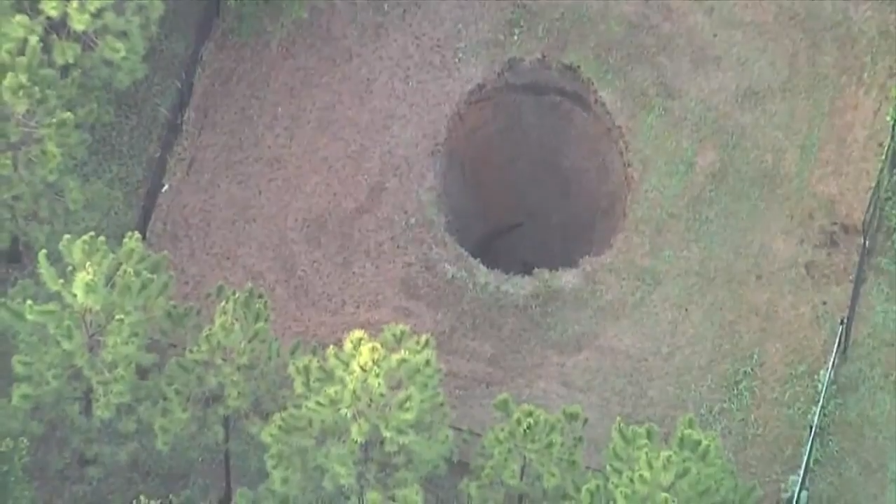 A Florida sinkhole that claimed a man’s life in 2013 reopens, this time