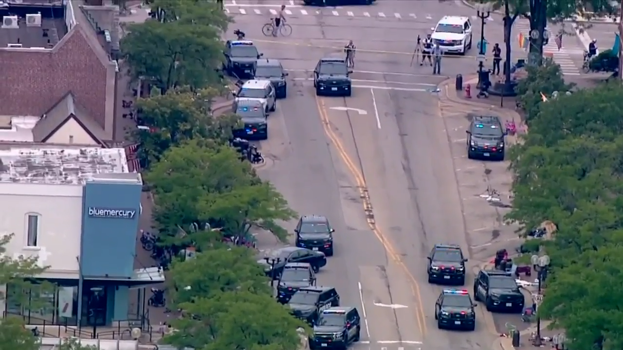 Highland Park marks 1 year after July 4 shooting with community walk