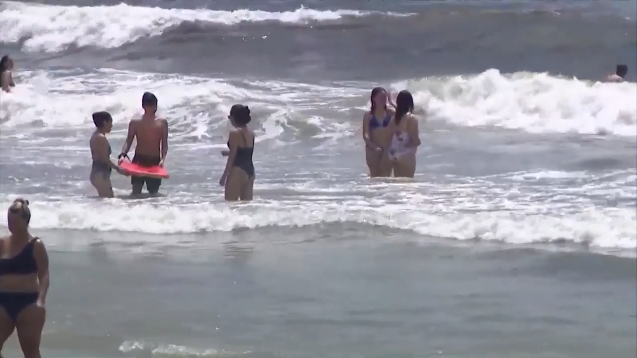 Possible shark attacks prompt heightened patrols at New York’s Long