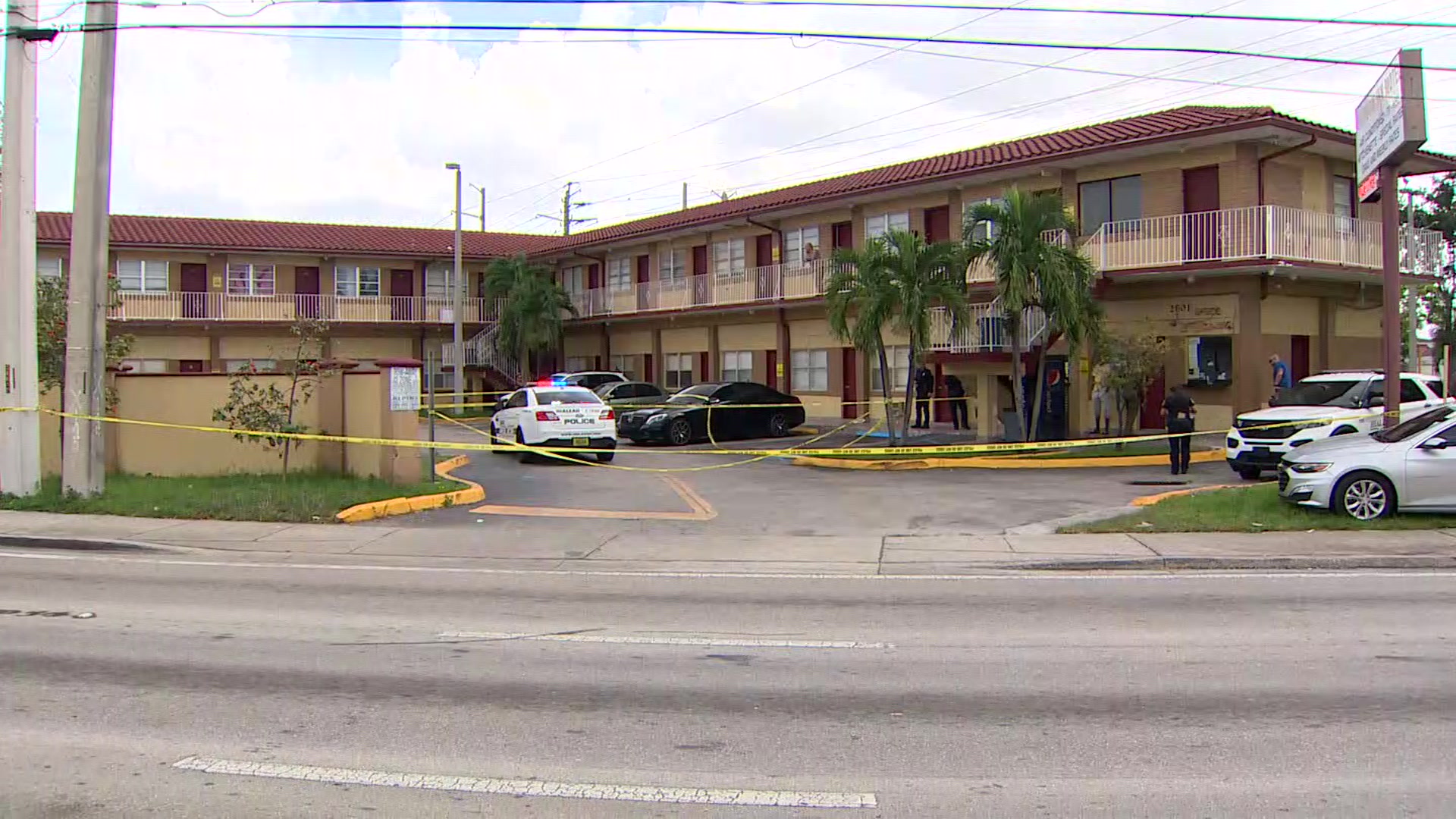Hialeah Police investigate shooting at Rainbow Motel WSVN 7News
