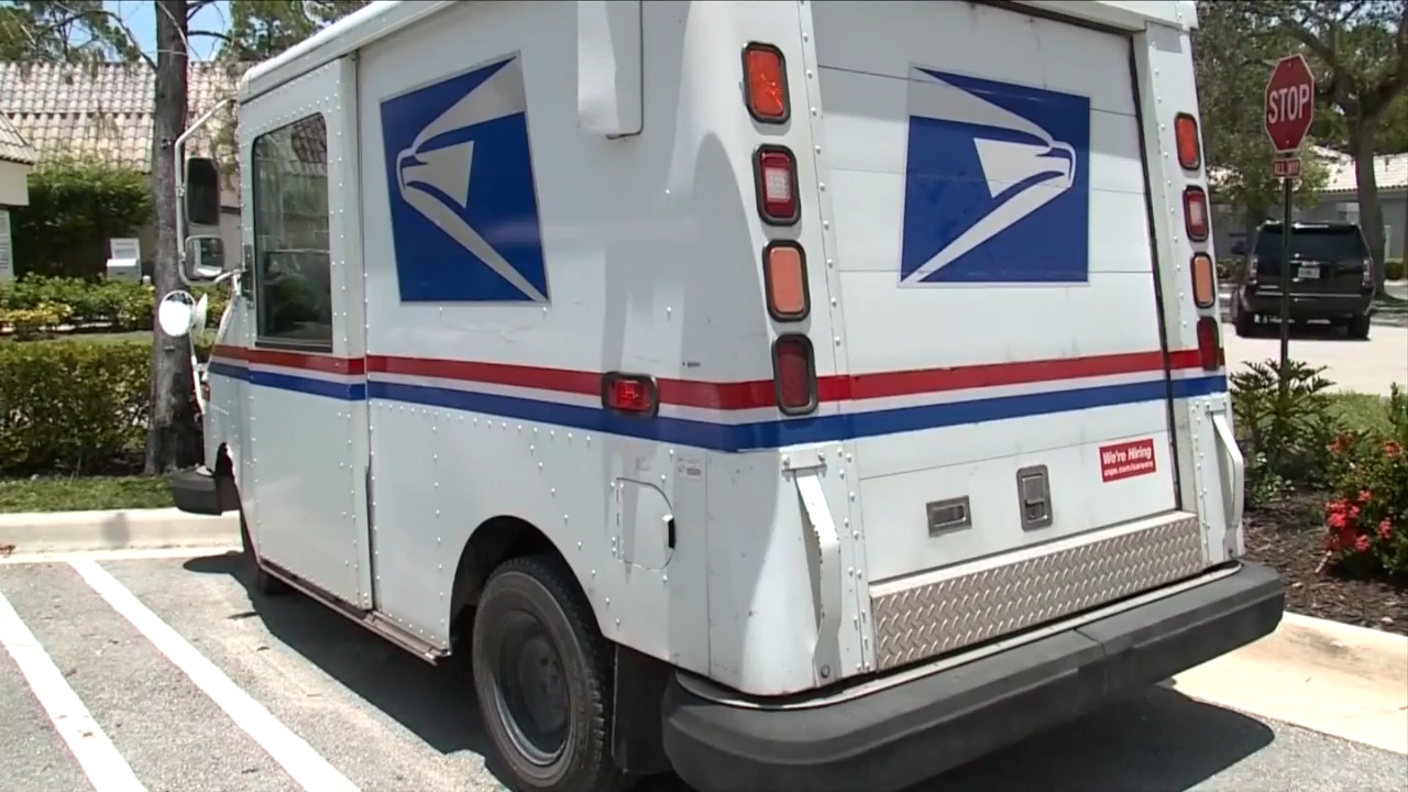 Postal service drivers in Florida struggle amidst scorching heat