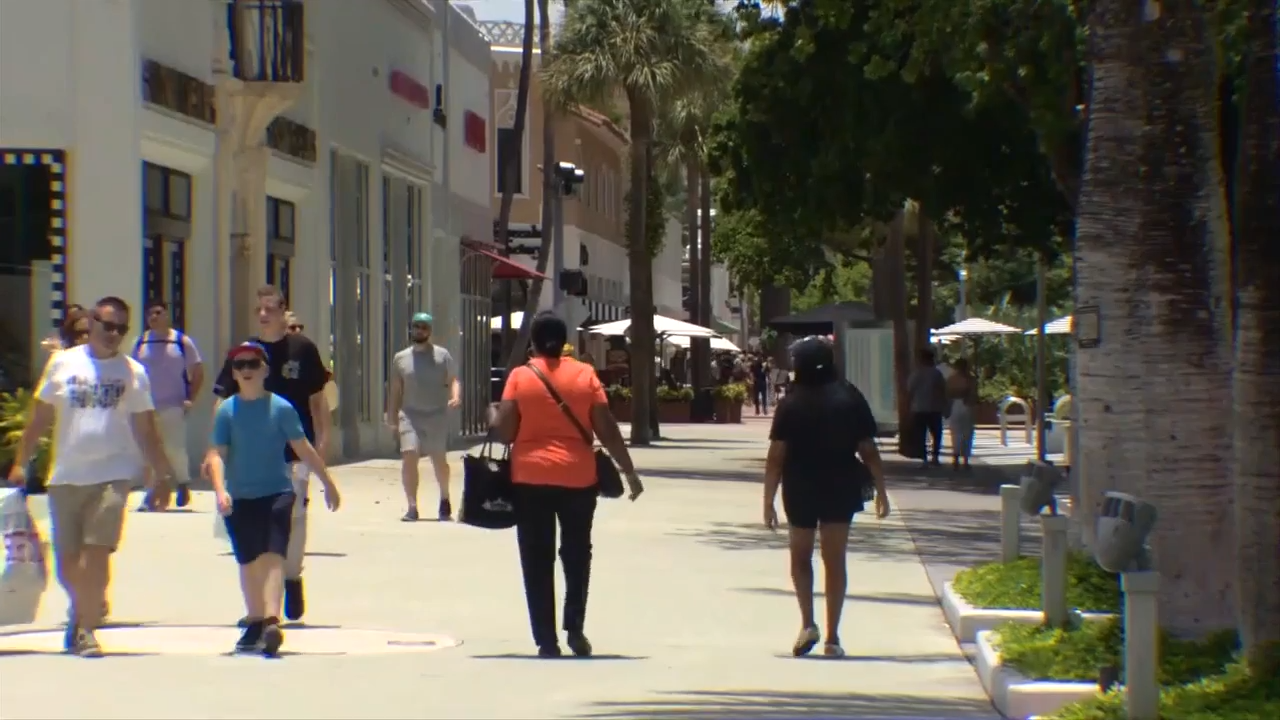For a day full of shopping and eatery, hit the road, Lincoln Road in Miami WSVN 7News Miami