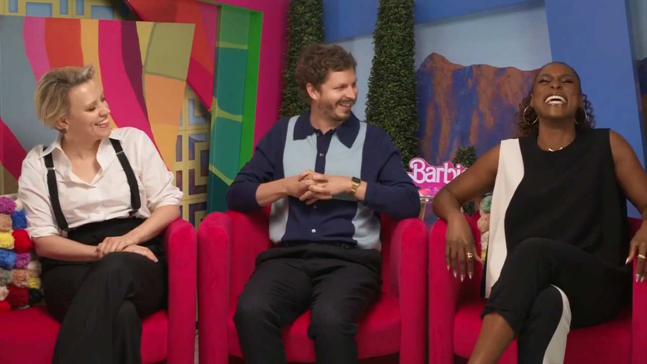 Deco has play date with ‘Barbie’ stars America Ferrera, Kate McKinnon