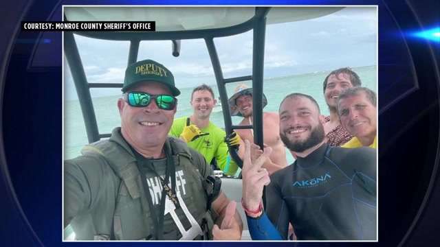 5 rescued after Monroe County sheriff spots sinking boat off Marathon - WSVN 7News | Miami News, Weather, Sports - Vimarsana News