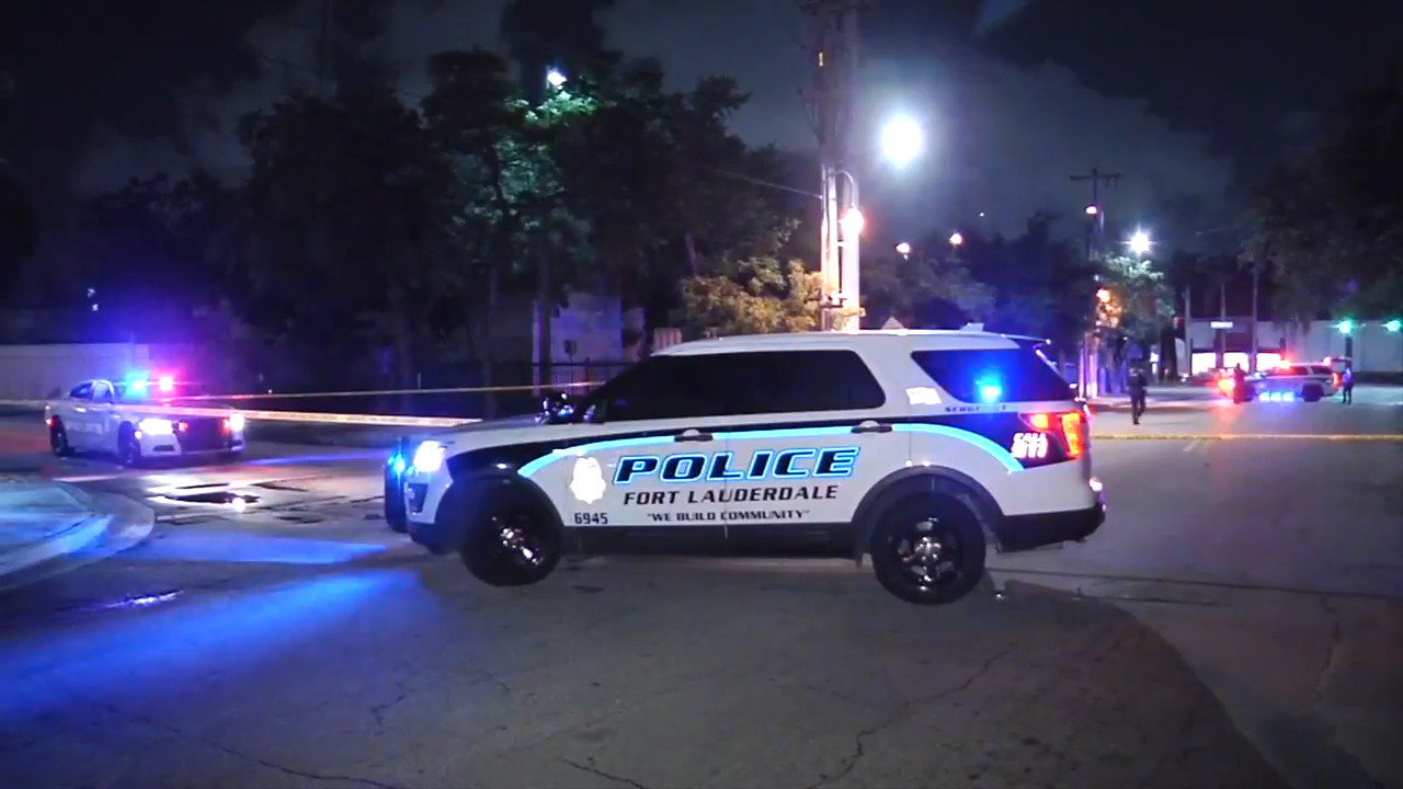 Man hospitalized after overnight stabbing in Fort Lauderdale - WSVN ...