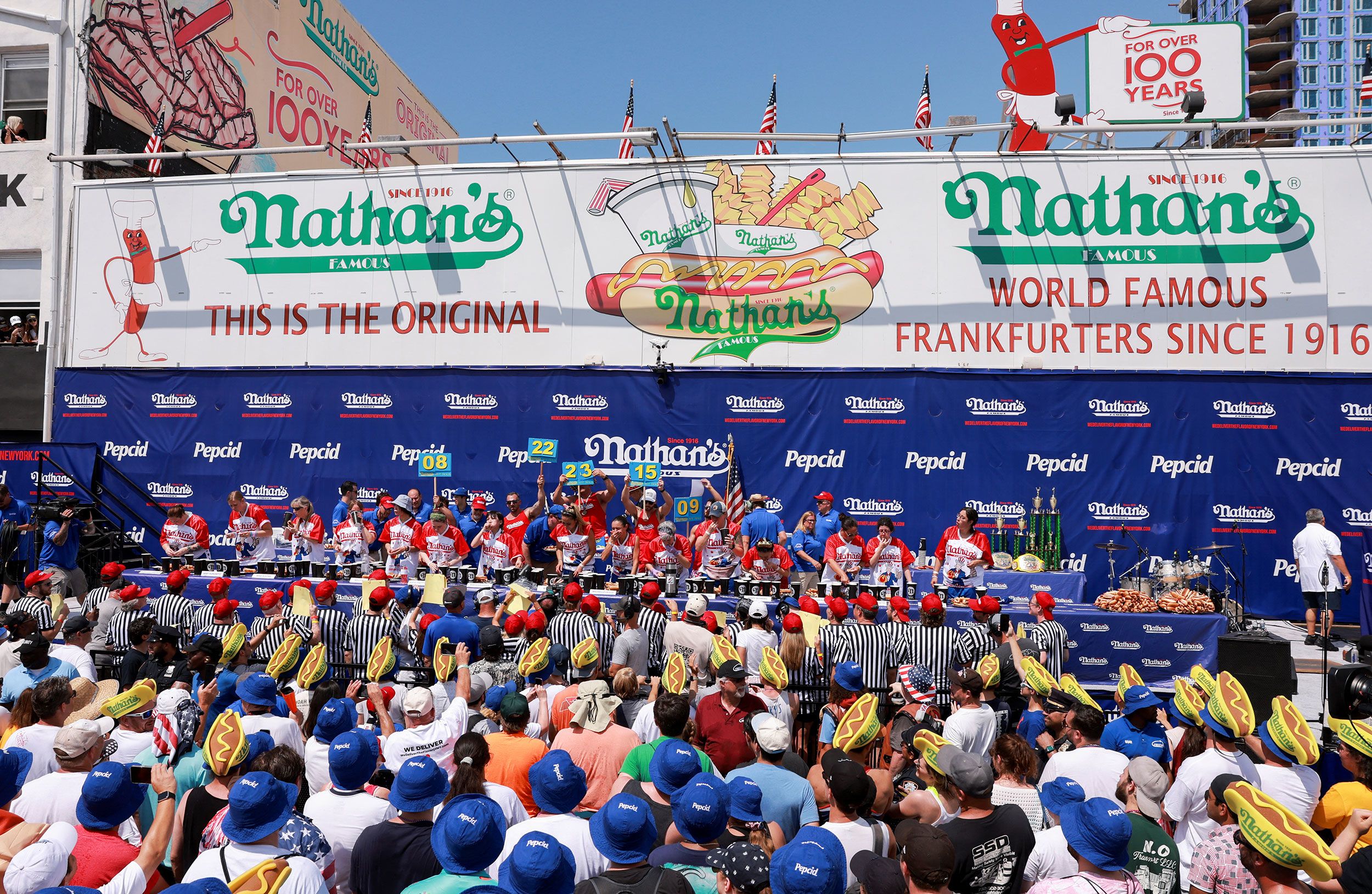 Joey Chestnut eats 62 hot dogs for 16th Nathan’s hot dog eating contest