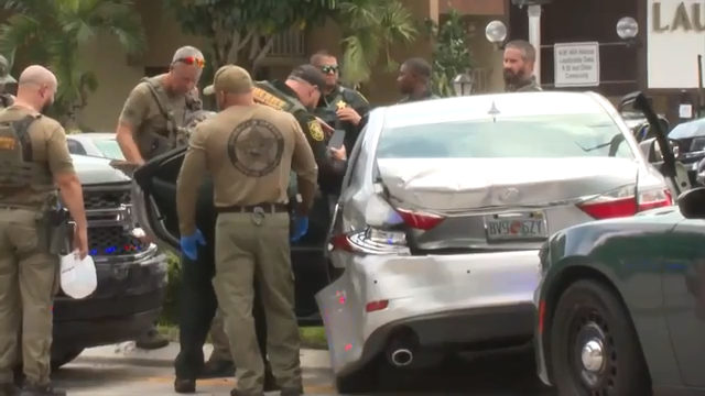 BSO respond to call of barricaded man in Lauderdale Lakes - WSVN 7News ...