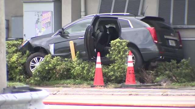 SUV crashes into side of cafe, hits gas meter in Hialeah; no injuries ...