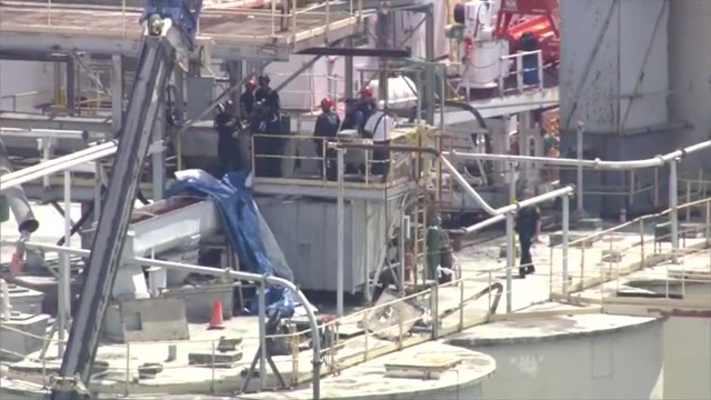 Worker killed at Port Everglades after falling off cement terminal  WSVN 7News  Miami News Weather Sports  Fort Lauderdale