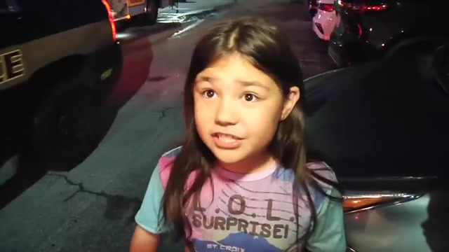 Davie woman says 8yearold daughter alerted her about kitchen fire family escapes burning townhome  WSVN 7News  Miami News Weather Sports  Fort Lauderdale