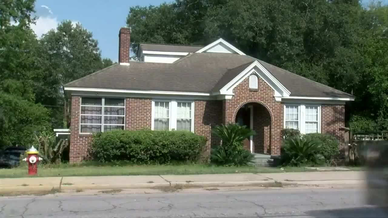 Man Who Fatally Shot South Carolina College Student Entering Wrong Home Man Who Fatally Shot South Carolina College Student Entering Wrong Home