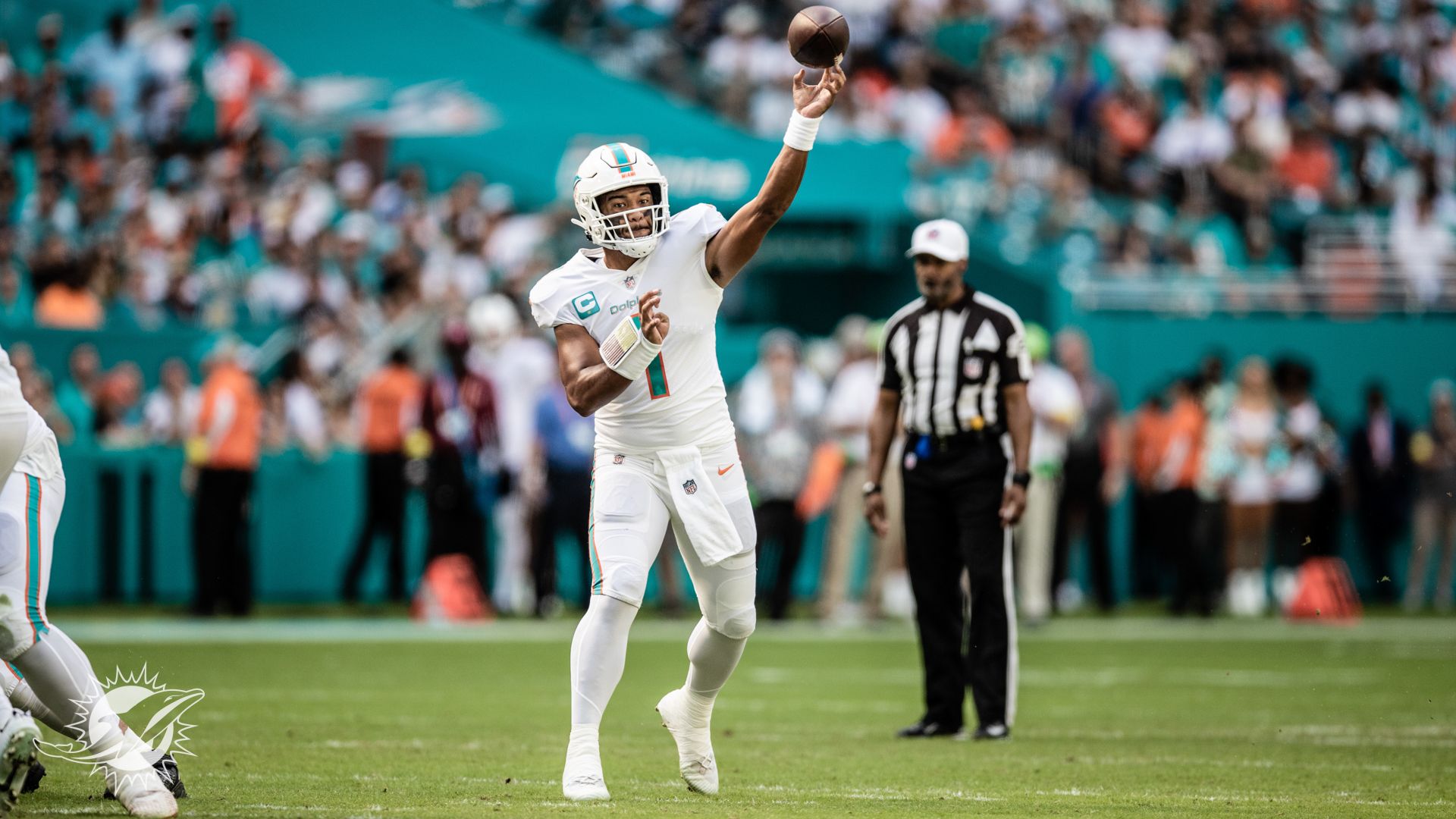 Dolphins deliver NFL’s leading-ranked offense into 7 days 2 matchup with division rival Patriots – WSVN 7News | Miami Information, Climate, Athletics | Fort Lauderdale