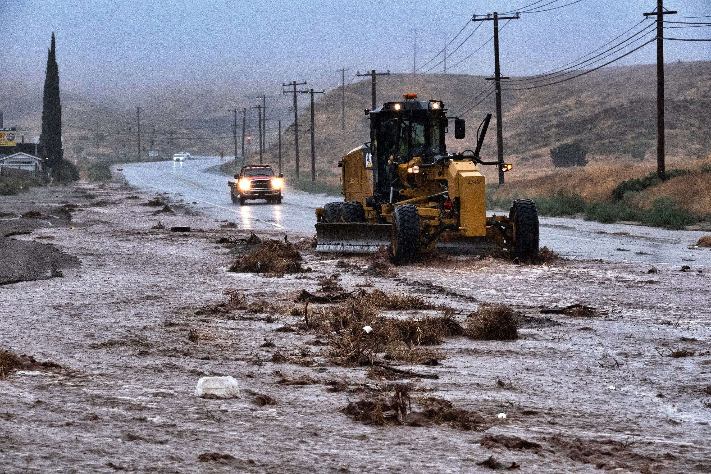 'We're not built for this.' Tropical Storm Hilary batters California with heavy rain and catastrophic floods - WSVN 7News | Miami News, Weather, Sports - Vimarsana News