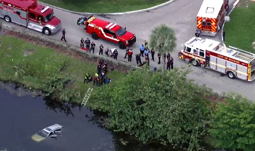 Driver rescued after car crashes into canal in Lauderhill WSVN 7News Miami News Weather Sports Fort Lauderdale Driver rescued after car crashes into canal in Lauderhill WSVN 7News Miami News Weather Sports Fort Lauderdale