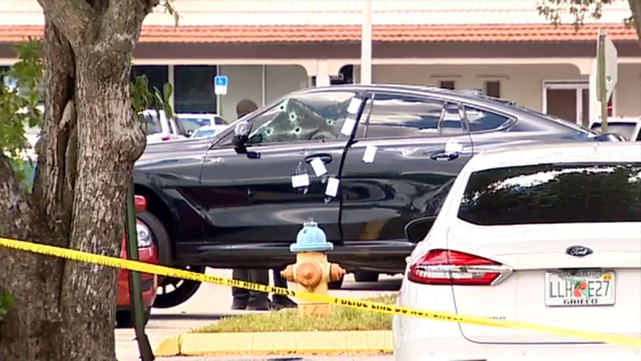 Man shot and killed in parking lot of Miami Gardens strip mall; 2 at ...