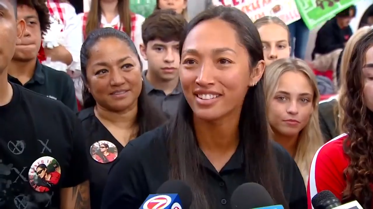 Students and staff surprise Coral Gables High School athletic trainer in honor of National Self-Care Month - WSVN 7News | Miami News, Weather, Sports - Vimarsana News