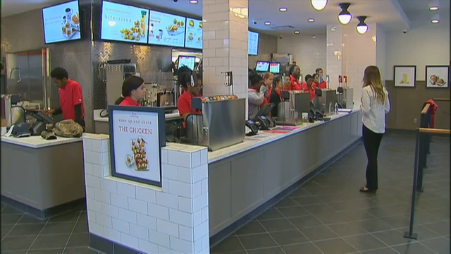 Chick-fil-A returns to UK after gay rights backlash forced a retreat - WSVN 7News | Miami News, Weather, Sports - Vimarsana News