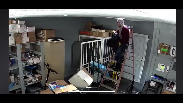 North Miami pawn shop manager says burglar emptied safe took off with 160K in jewelry money  WSVN 7News  Miami News Weather Sports  Fort Lauderdale