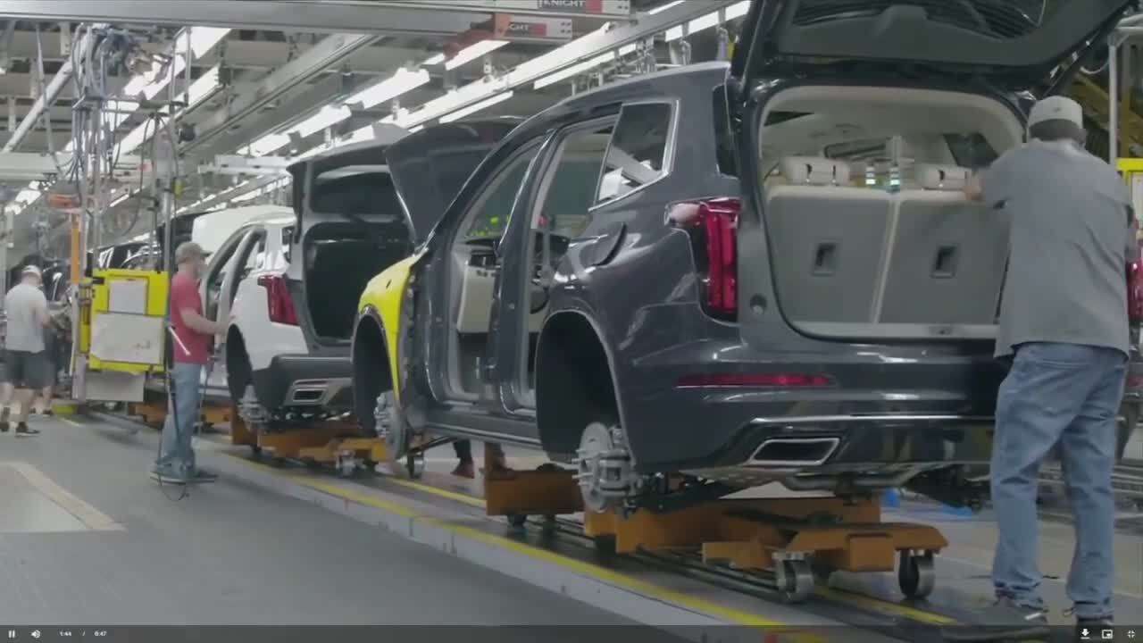 Stellantis and GM furlough dozens of workers, warns hundreds more could come as strike continues - WSVN 7News | Miami News, Weather, Sports - Vimarsana News