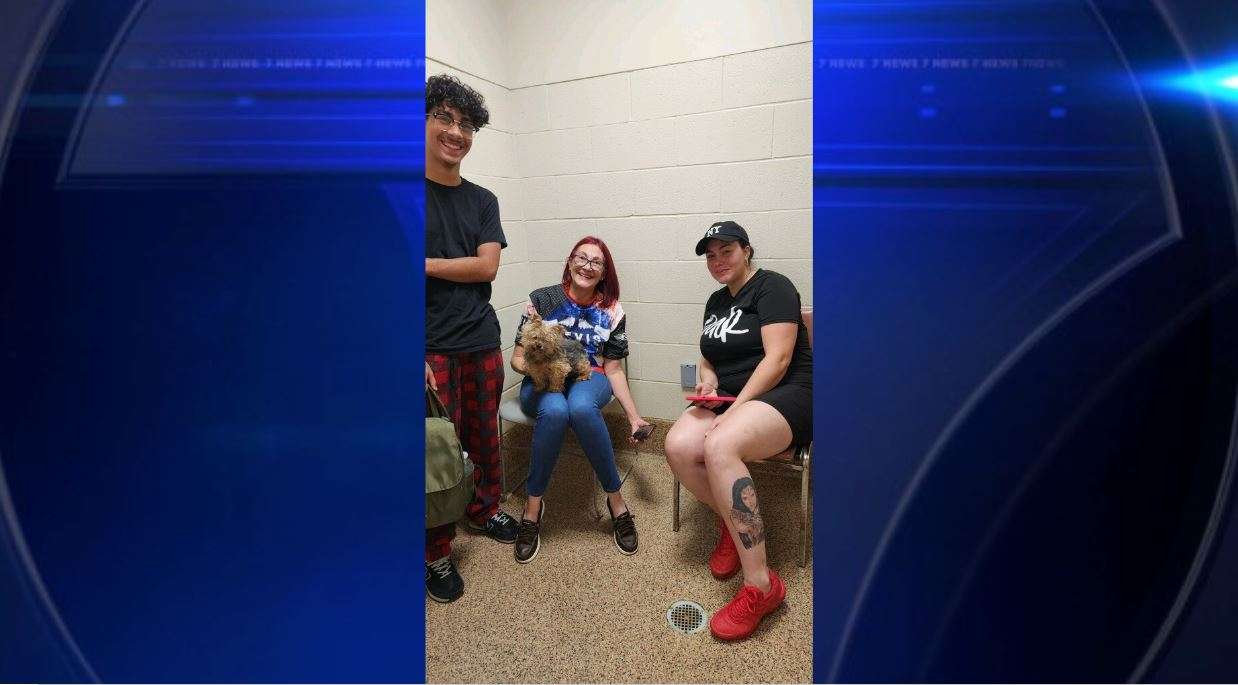 Stolen dog reunited with family after 6 years thanks to microchip - WSVN 7News | Miami News, Weather, Sports - Vimarsana News