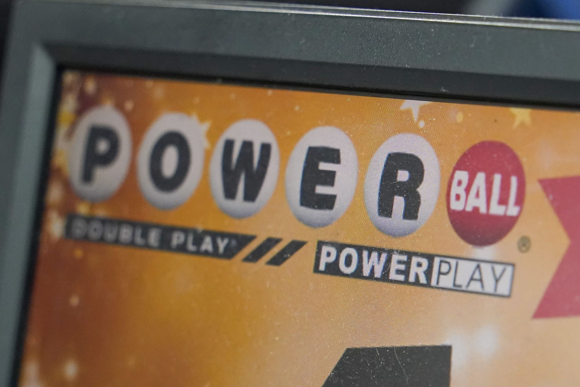 Powerball jackpot edges toward 1 billion ahead of tonight’s draw