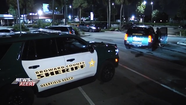 Deerfield Beach plaza blocked off as BSO investigates scene - WSVN 7News | Miami News, Weather, Sports - Vimarsana News