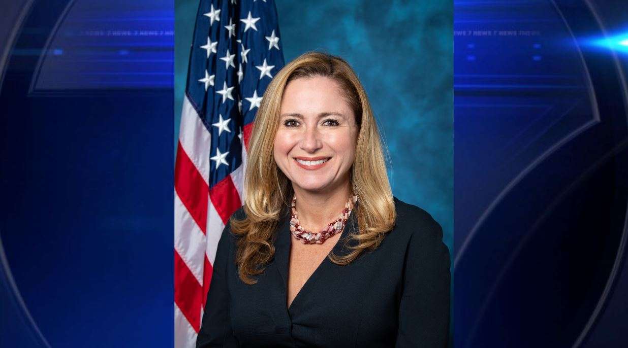 Florida Democrat Mucarsel-Powell gets clearer path to challenge US Sen. Rick Scott in 2024 - WSVN 7News | Miami News, Weather, Sports - Vimarsana News