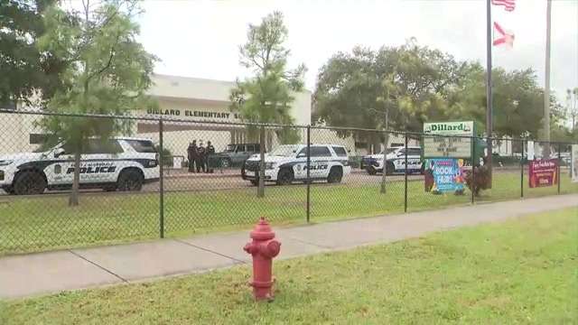 Parent picking up student at Dillard Elementary School apprehended after allegedly jumping fence - WSVN 7News | Miami News, Weather, Sports - Vimarsana News