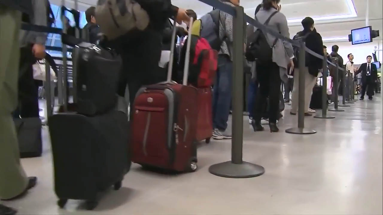 Thanksgiving travel predicted to be busy on the roads, recordsetting