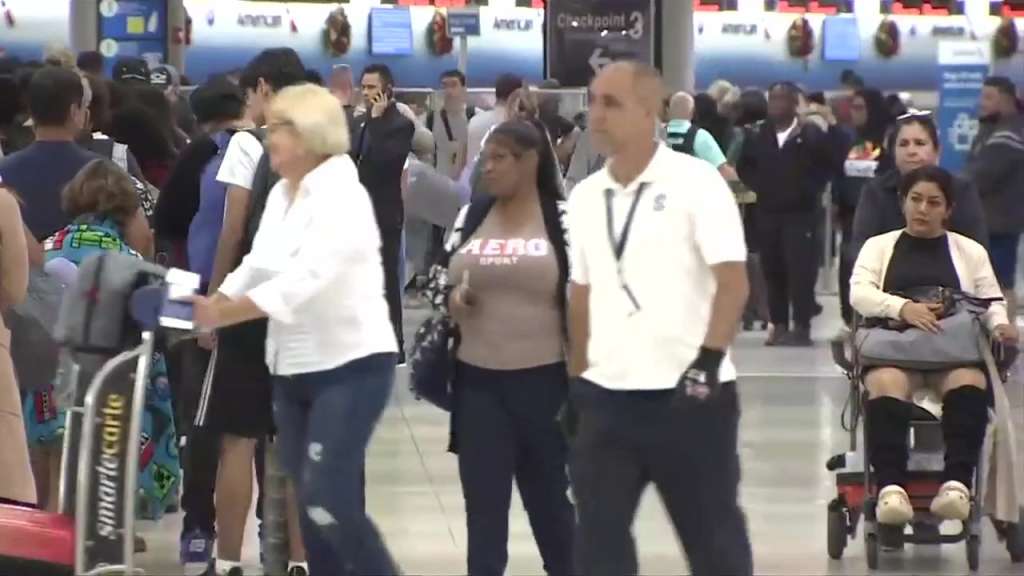 Miami International Airport Fla Wsvn Wsvn 7news Miami News