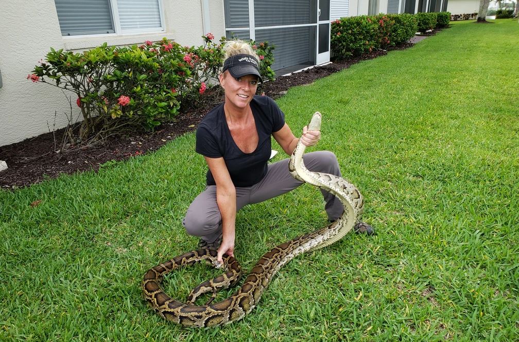 ‘For the thrill’: Huntress aiming to educate Florida residents on ...