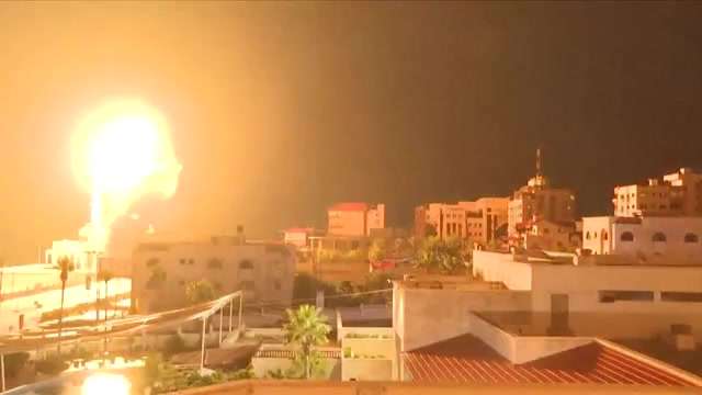 Israel strikes 2 homes, killing more than 90 Palestinians. Biden says he didn't request a cease-fire - WSVN 7News | Miami News, Weather, Sports - Vimarsana News