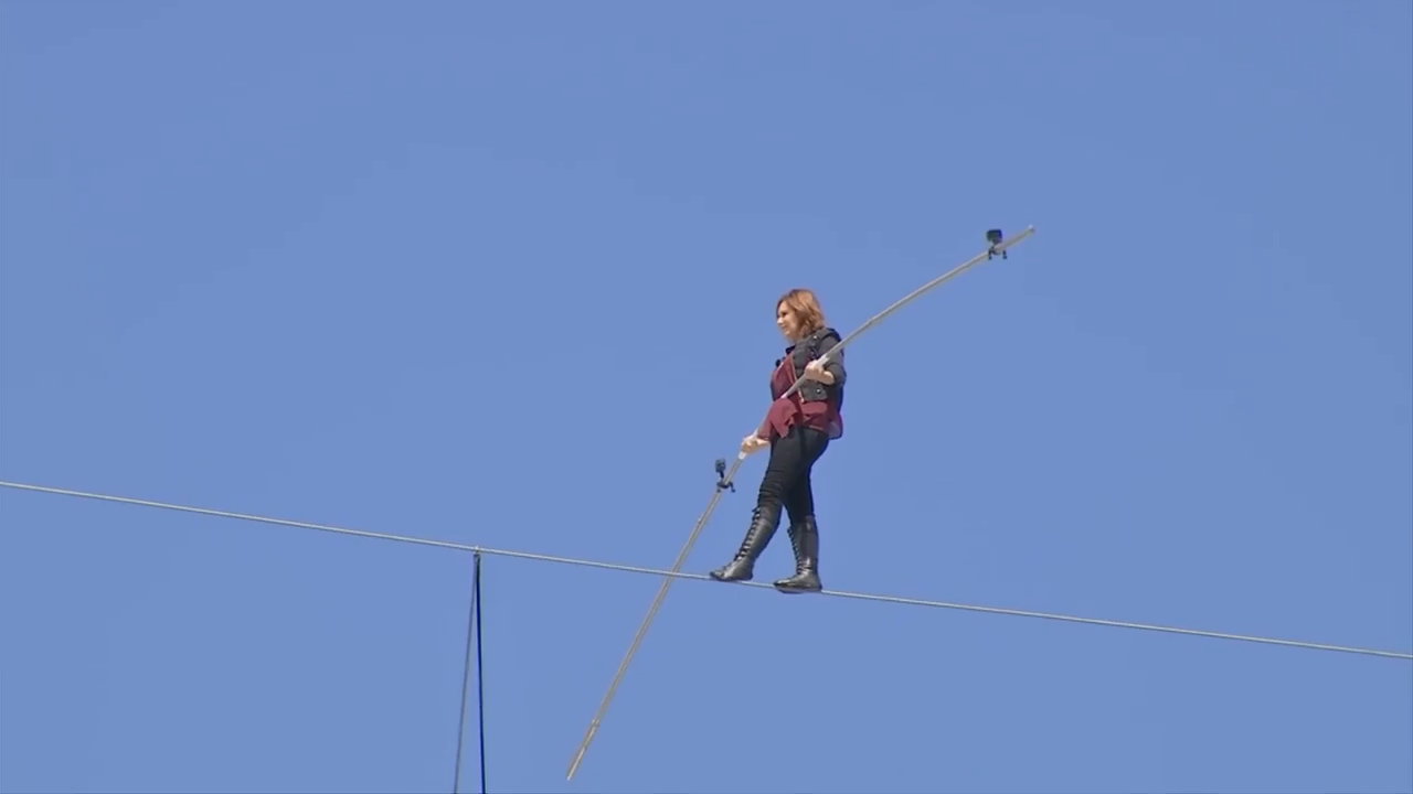 Retired Florida performer, Delilah Wallenda, returns to the wire for a
