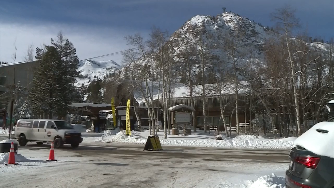 Second avalanche hits California slopes near where a skier was killed one day earlier - WSVN 7News | Miami News, Weather, Sports - Vimarsana News