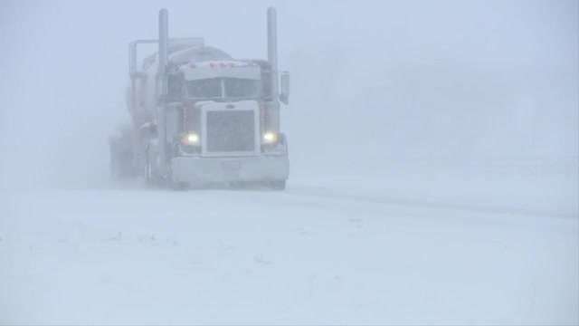 Winter storm with snow, ice, wind and bitter cold pummels much of the northern US - WSVN 7News | Miami News, Weather, Sports - Vimarsana News