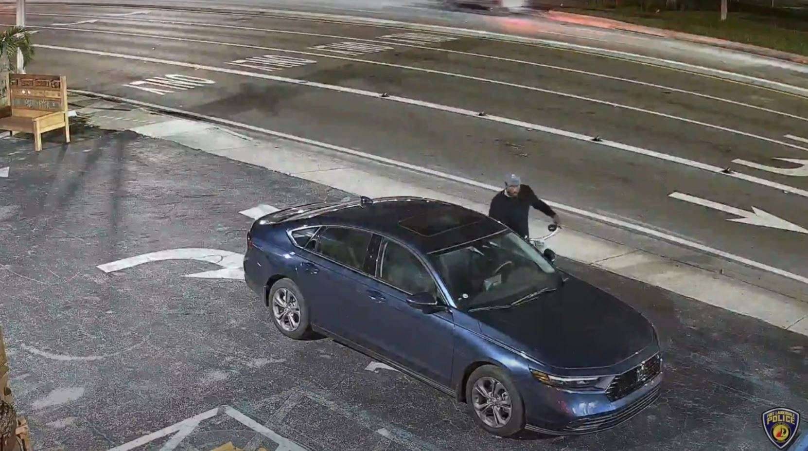 Fort Lauderdale Police asking public's help in search of serial burglar - WSVN 7News | Miami News, Weather, Sports - Vimarsana News