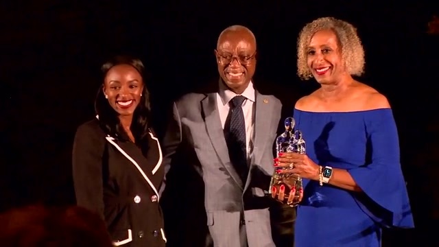 Grant family receives Tocqueville Award from United Way of Miami for commitment to service, charitable giving – WSVN 7News | Miami News, Weather, Sports