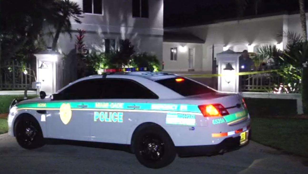 Homeowner shoots at would-be burglar in SW Miami-Dade’s Glenvar Heights neighborhood; no injuries reported – WSVN 7News | Miami News, Weather, Sports