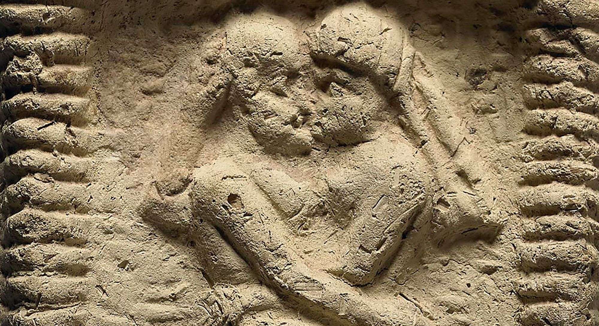 Humanity's earliest recorded kiss adds new twist to the history of locking lips - WSVN 7News | Miami News, Weather, Sports - Vimarsana News