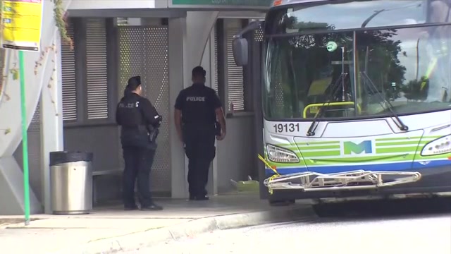 Passenger shot dead after fight breaks out inside Miami-Dade Transit bus in Florida City; suspect surrenders – WSVN 7News | Miami News, Weather, Sports
