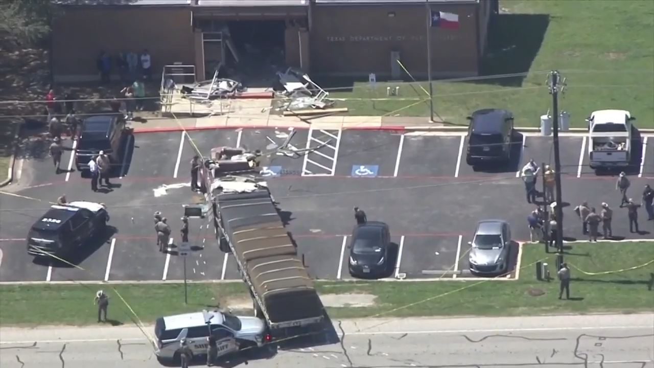 1 dead and 13 injured after semitrailer intentionally crashed into Texas public safety office - WSVN 7News | Miami News, Weather, Sports - Vimarsana News