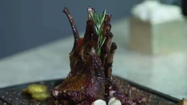 Meat Moot in Brickell serves up mouthwatering Texas-style BBQ with Turkish flavors - WSVN 7News | Miami News, Weather, Sports - Vimarsana News