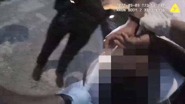 Bodycam footage shows 2022 strip search of man on side of Jacksonville road; 3 officers reprimanded - WSVN 7News | Miami News, Weather, Sports - Vimarsana News