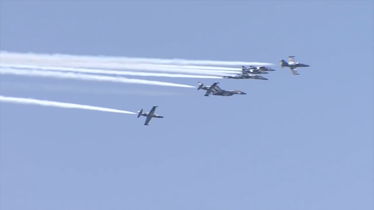 spectators-ready-for-fort-lauderdale-air-show-as-pilots-prepare-for