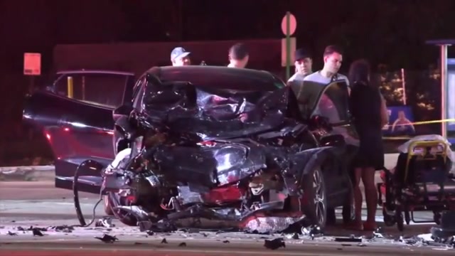 1 dead, 2 injured in NW Miami-Dade crash – WSVN 7News | Miami News, Weather, Sports | Fort Lauderdale