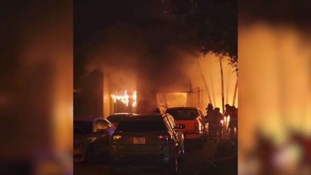 Lake Worth homeowner says house destroyed, cat killed in fire after propane tank explodes – WSVN 7News | Miami News, Weather, Sports | Fort Lauderdale