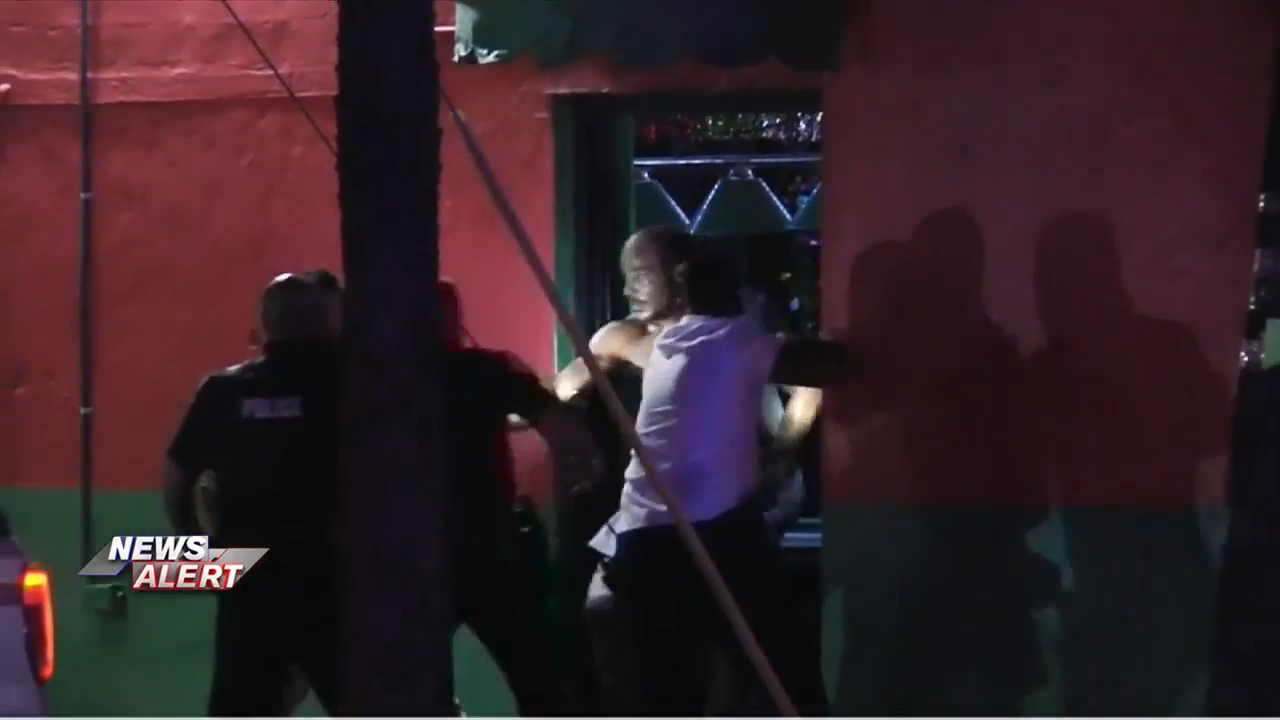 Police respond to burglary at Miami restaurant; 1 arrested – WSVN 7News | Miami News, Weather, Sports