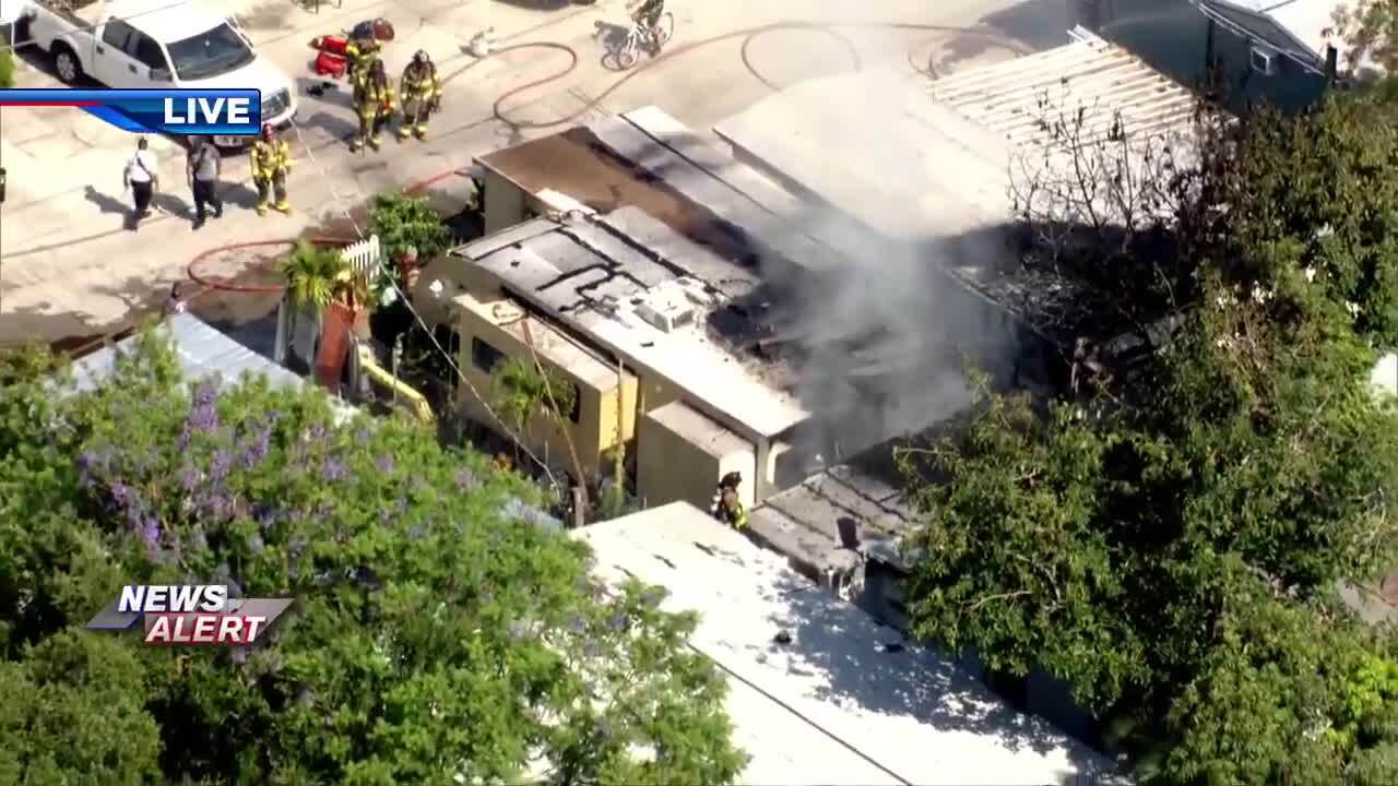 Firefighters extinguish trailer blaze in NW Miami-Dade – WSVN 7News | Miami News, Weather, Sports